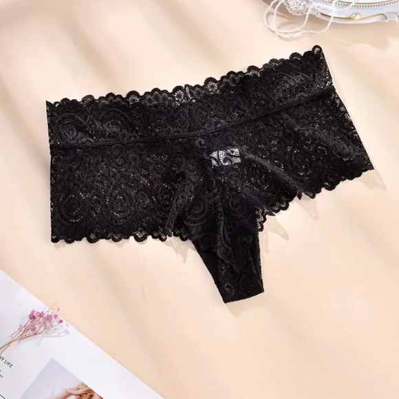 2 Pc Floral Lace Panties Set - Picture 3 of 4